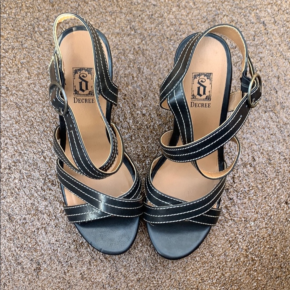 Decree Black Sandal sz 9